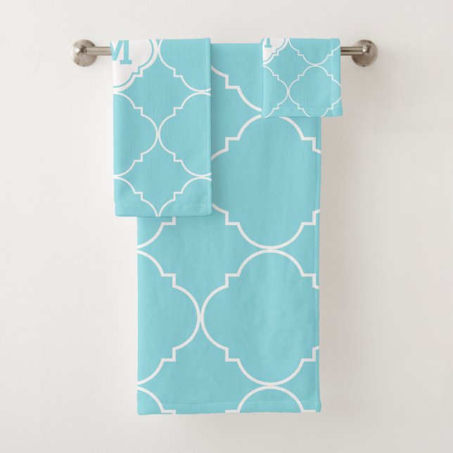 Turquoise and White Quatrefoil Pattern Monogrammed Bath Towel Set (Insitu)