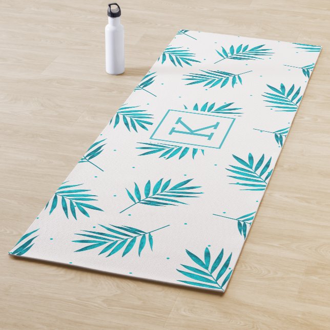 Turquoise tropical palm leaves pattern yoga mat (In Situ)