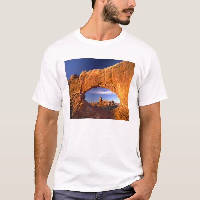 Turret Arch, Arches National Park, Utah, USA T-Shirt (Front)
