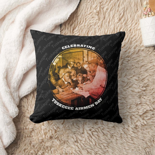 TUSKEGEE AIRMEN CUSHION (Blanket)
