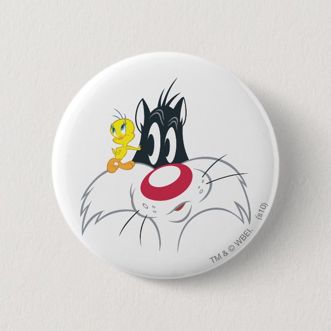 TWEETY™ In Action Pose 12 6 Cm Round Badge (Front)