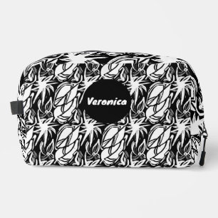 Twilight garden. dopp kit
