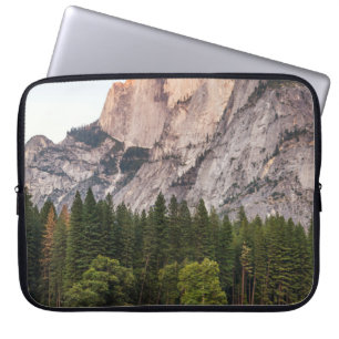 TWO DEER IN FRONT OF HALF DOME IN YOSEMITE VALLEY LAPTOP SLEEVE