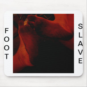 TWO DIRTY FEET MOUSE PAD