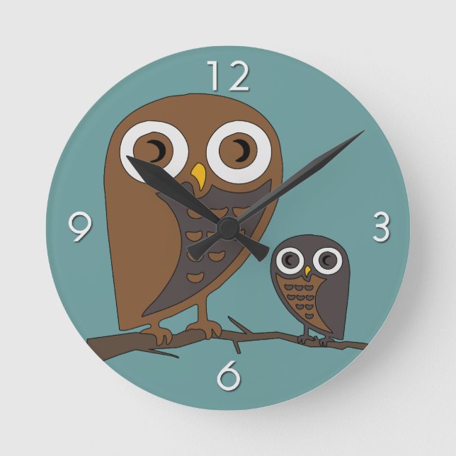 Two Hooters Round Clock (Front)