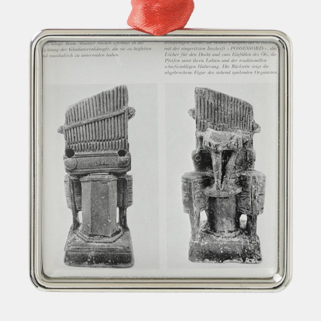 Two organs metal tree decoration (Front)