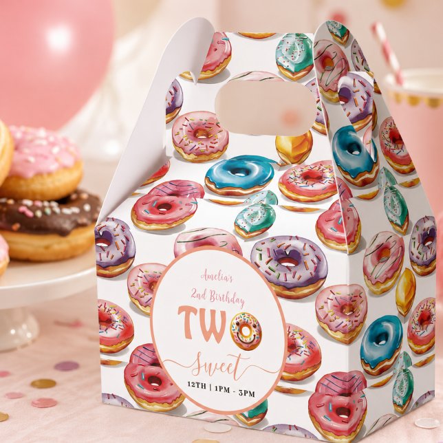 Two Sweet Doughnuts 2nd Birthday party Favour Box (Two Sweet Donuts 2nd Birthday party Favor Boxes)