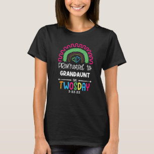 Twosday New Grandaunt Aunt Baby Pregnancy Announce T-Shirt
