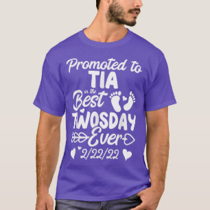 Twosday Promoted To Tia Grandma New Baby Announcem T-Shirt
