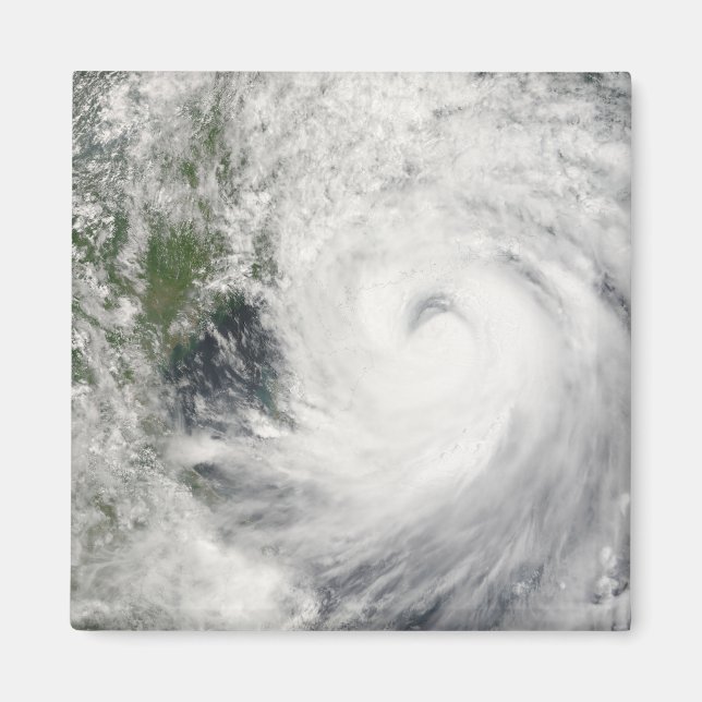 Typhoon Prapiroon Magnet (Front)