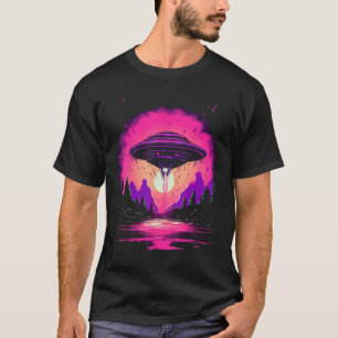 UFO Alien 80s Vaporwave Synthwave Retrowave Aesth T-Shirt