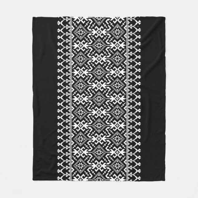 Ukrainian Vyshyvanka: Ethnic Ornament Fusion Fleece Blanket (Front)