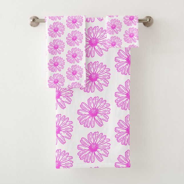 Ultra Pink Daisy Flower Print, Hippie Floral Bath Towel Set (Insitu)