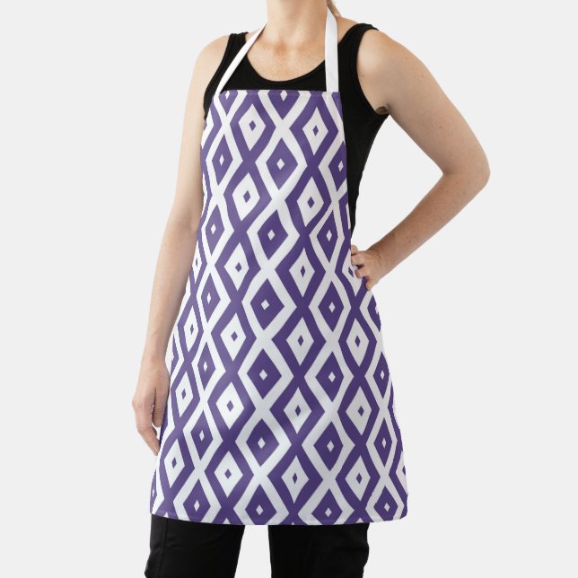 Ultra violet and white diamond pattern apron (Insitu)