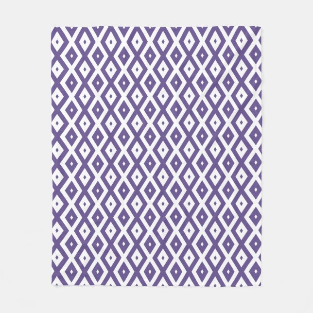 Ultra violet and white diamond pattern fleece blanket (Front)