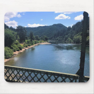 Umpqua River, Oregon Mouse Pad
