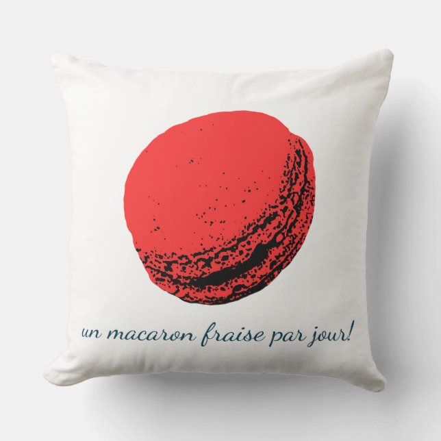 un macaron fraise par jour! cushion (Front)