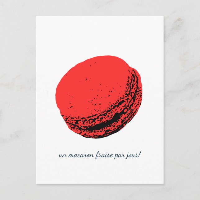 Un macaron fraise par jour! postcard (Front)