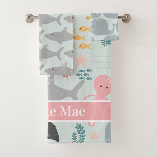 Under The Sea Friends Pattern Bath Towel Set (Insitu)