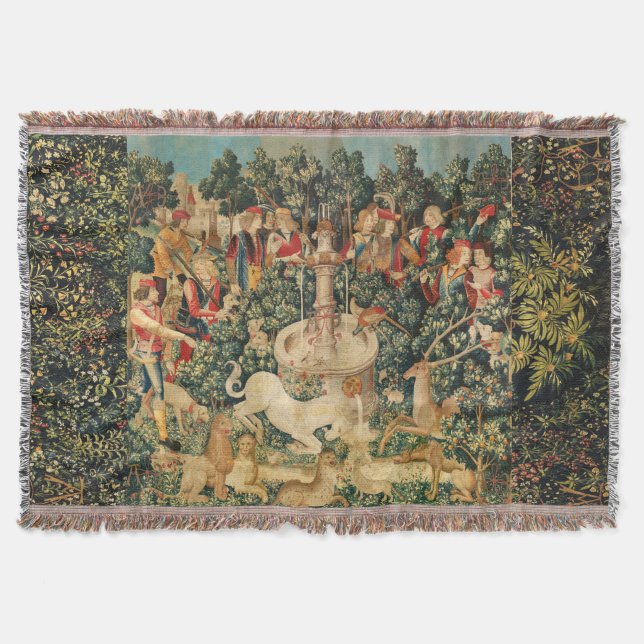 UNICORN IS FOUND / Fountain and Other Animals Throw Blanket (Front)