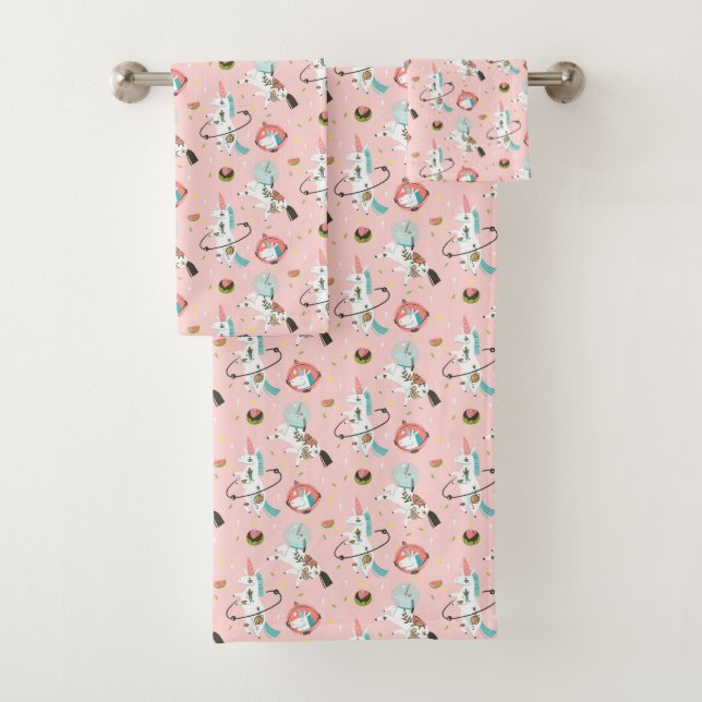Unicorns In Space Pattern Bath Towel Set (Insitu)