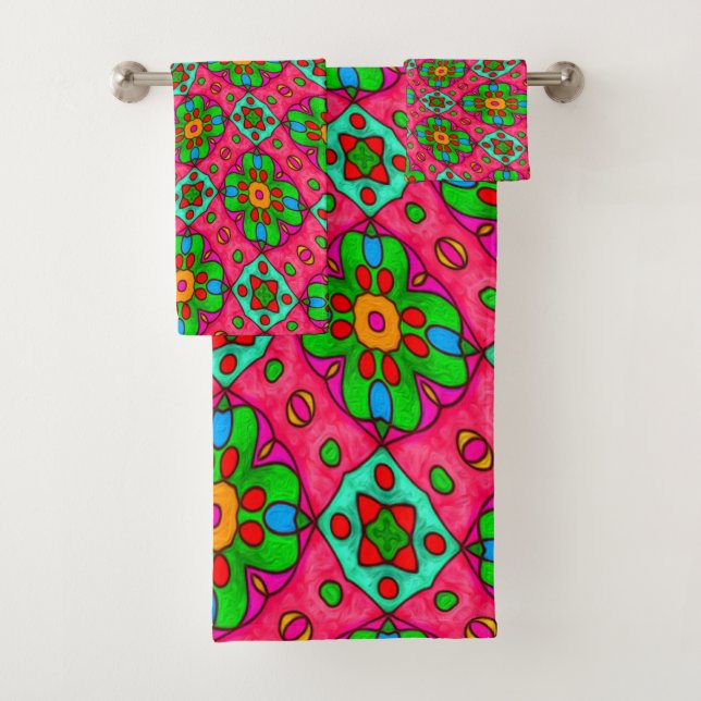 Unique Abstract Flowers Pattern Bath Towel Set (Insitu)