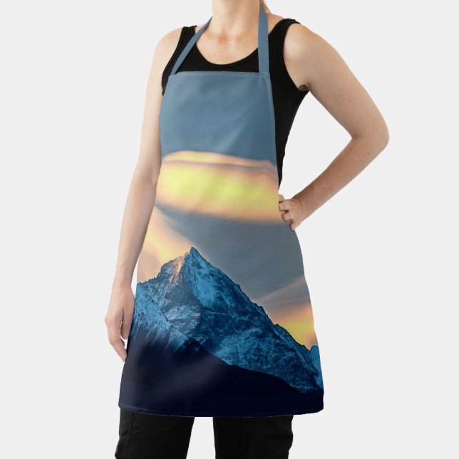 Unique Clouds Over Snow Covered Mountains Apron (Insitu)