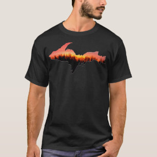 Upper Peninsula Michigan SUNSET Trees Yoopers 906  T-Shirt