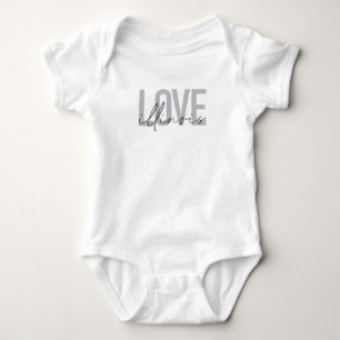 Urban, modern, simple, cool design Love Illinois Baby Bodysuit