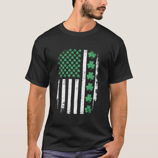 Us American Flag With Shamrocks For St Patricks Da T-Shirt (Front)
