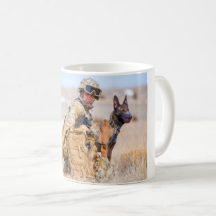 US COMBAT WOMEN COFFEE MUG