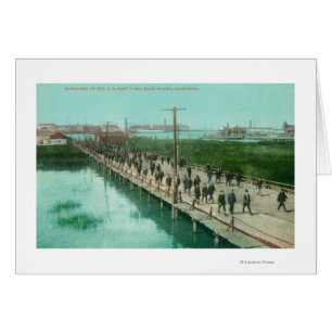 US Navy Yard Workers Off to Work