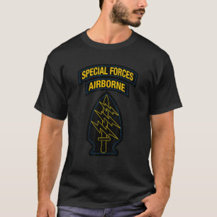 US Special Forces - SF Green Beret Patch & Tab Ret T-Shirt