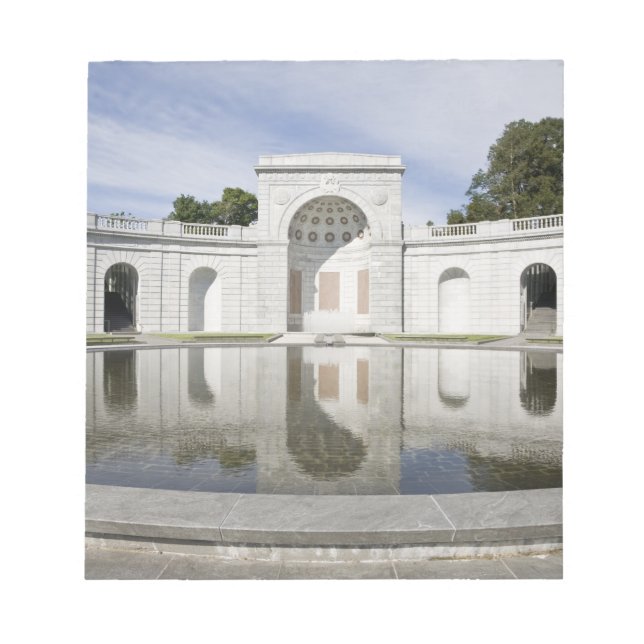 US, VA, Arlington. Women in Military Service for Notepad (Front)
