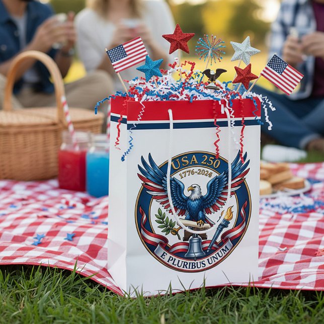 USA 250 Eagle Medium Gift Bag (Creator Uploaded)