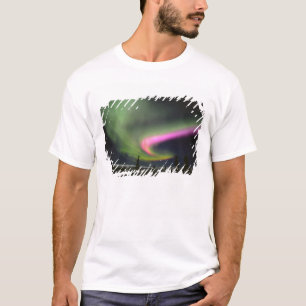 USA, Alaska, Chena Hot Springs. Aurora 2 T-Shirt