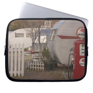 USA, Arizona, Bisbee: Shady Dell Motel, All Laptop Sleeve
