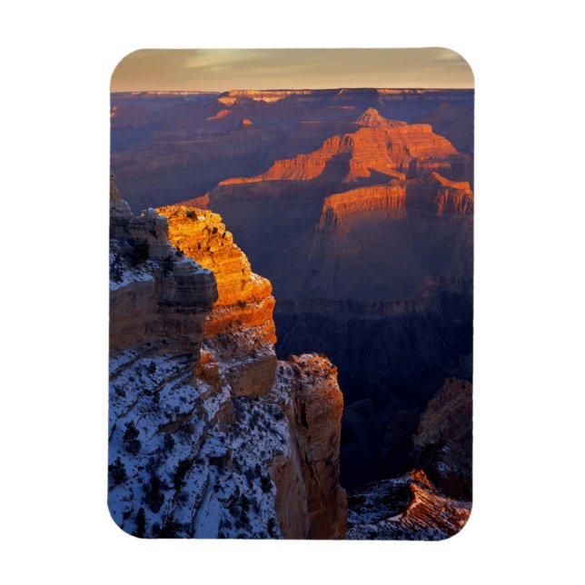 USA, Arizona, Grand Canyon National Park, Winter Magnet (Vertical)