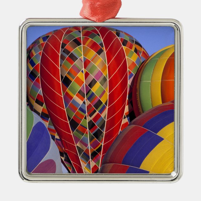 USA, Arizona, Val Vista. Colourful hot-air Metal Tree Decoration (Front)