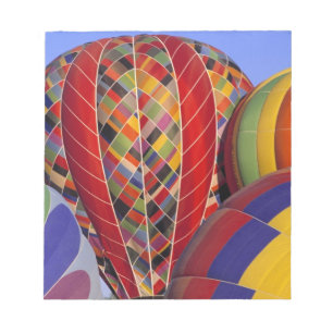 USA, Arizona, Val Vista. Colourful hot-air Notepad