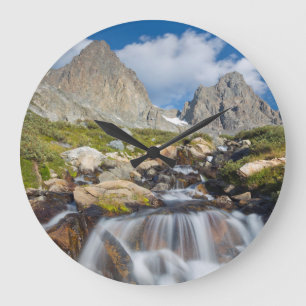 USA, California, Inyo National Forest 14 Large Clock