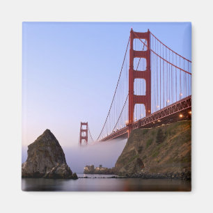 USA, California, San Francisco. Golden Gate 3 Magnet