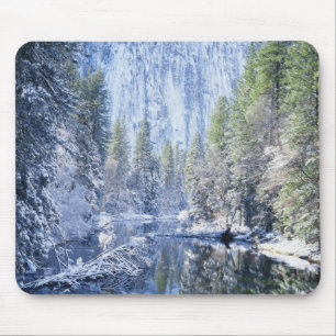 USA, California, Yosemite National Park, Mouse Pad