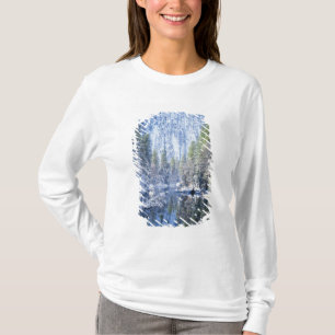 USA, California, Yosemite National Park, T-Shirt