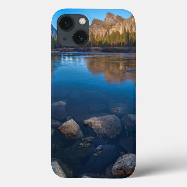 USA, California. Yosemite Valley View 2 Case-Mate iPhone Case (Back)