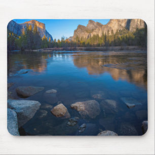 USA, California. Yosemite Valley View 2 Mouse Pad