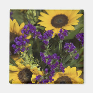 USA, close-up of bridal flower arrangement, Magnet