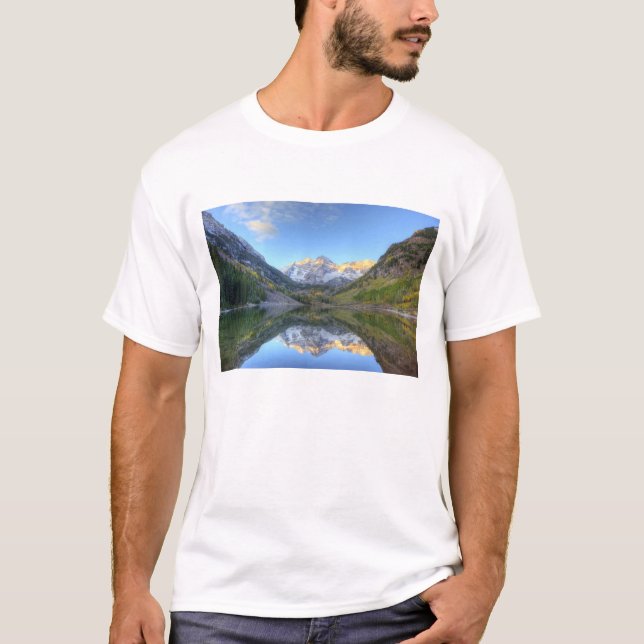 USA, Colorado, Maroon Bells-Snowmass T-Shirt (Front)