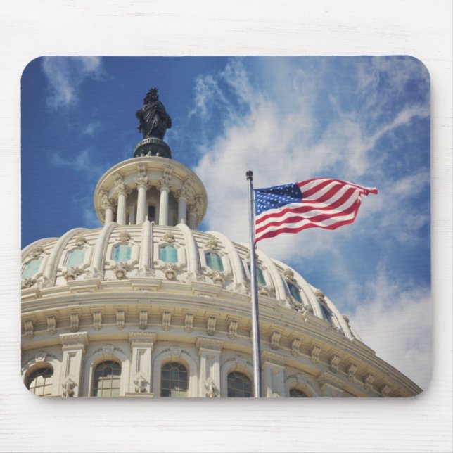 USA, Columbia, Washington DC, Capitol Building Mouse Pad (Front)