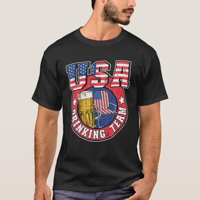 USA Drinking Team US American Flag 4Th Of July Bee T-Shirt (Front)